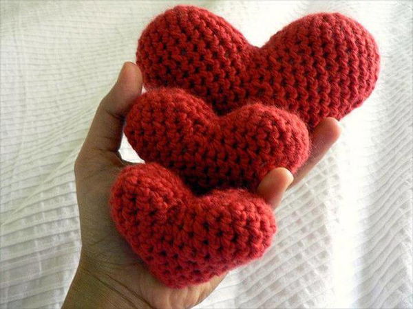 Crochet hearts,handmade craft crochet hearts valentine red malabrigo wool